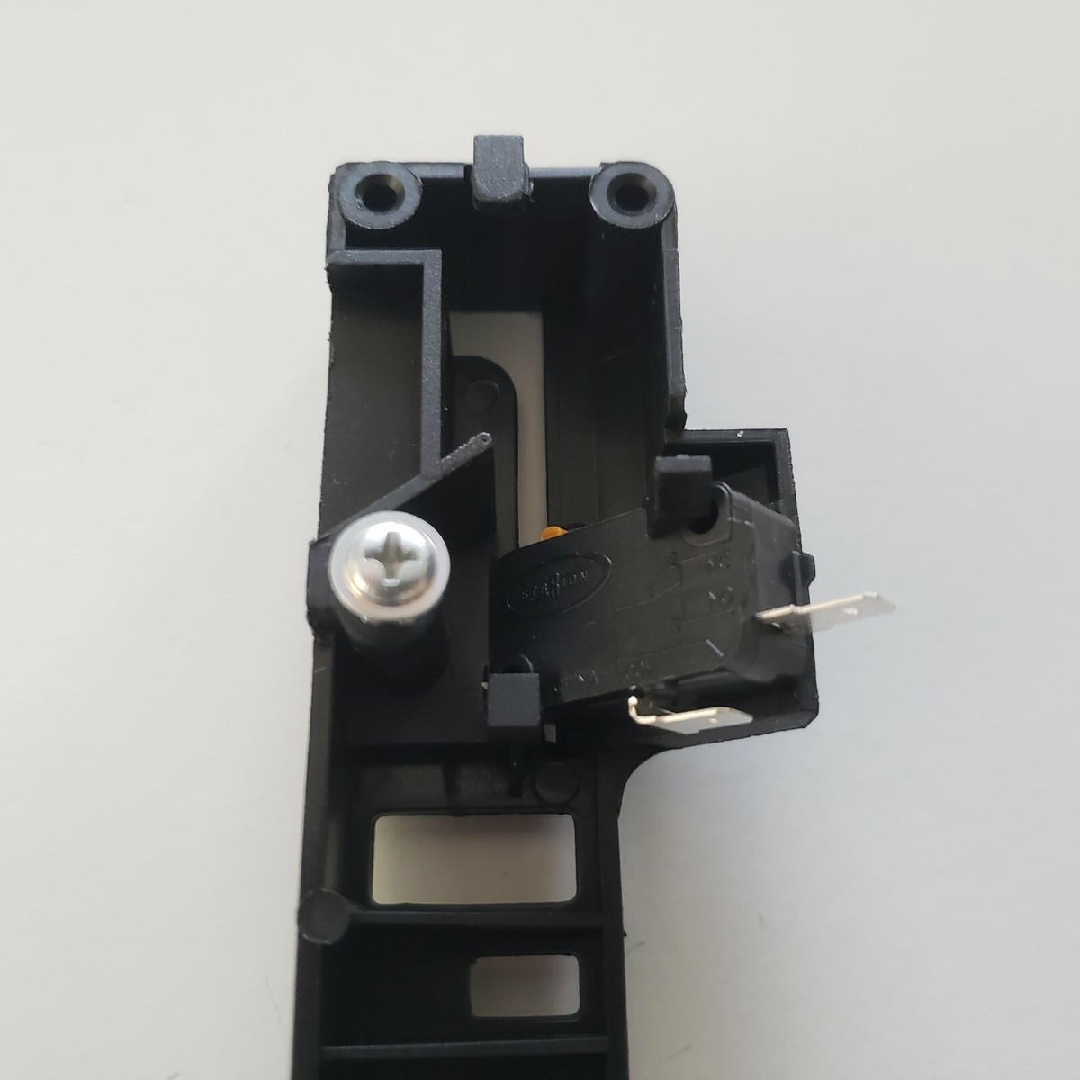 gekka0709 WB10X35573 MEG618907 GE LG New Microwave Door Latch and Switches