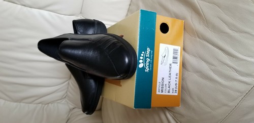 Spring Step Women's Black Leather loafer made in Portugal, US 7.5/EU 38 - Picture 7 of 8