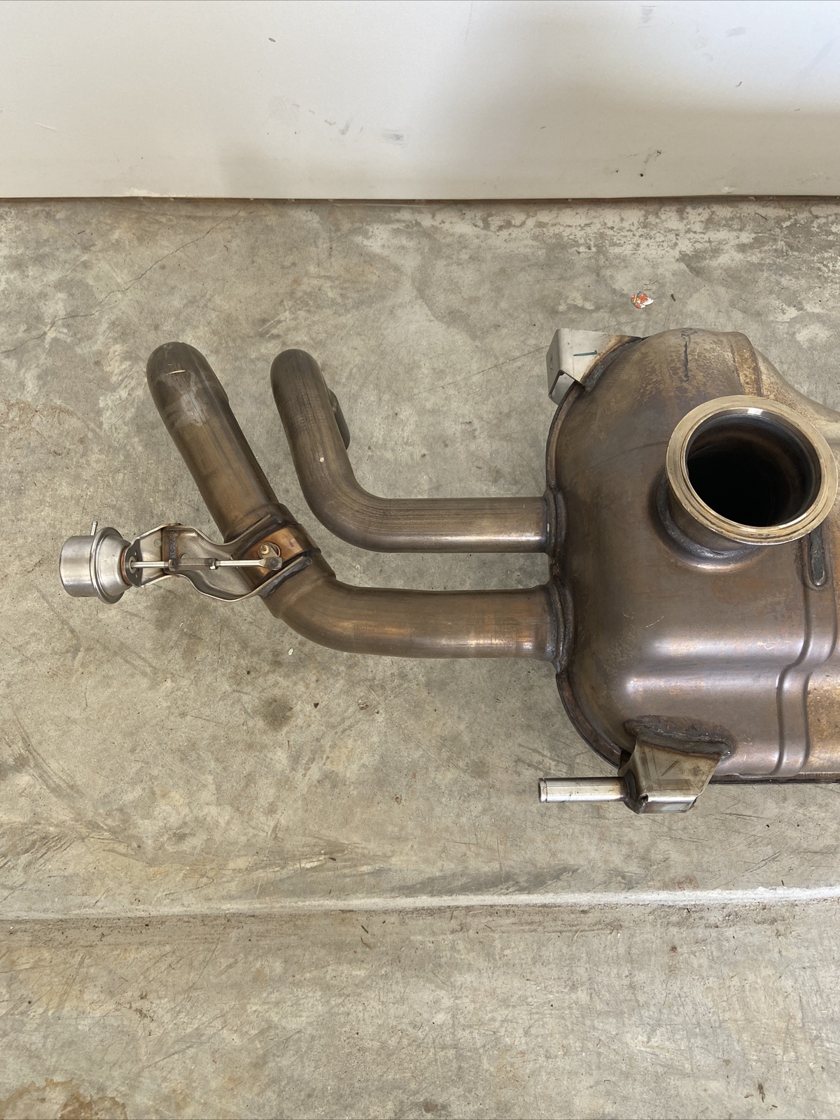LAMBORGHINI BOYSEN MUFFLER 4T0251609 2015 2016 OEM 