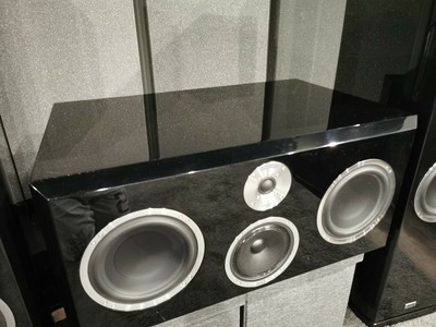 Heco The New Statement Center Sonderanfertigung Schwarz Gloss