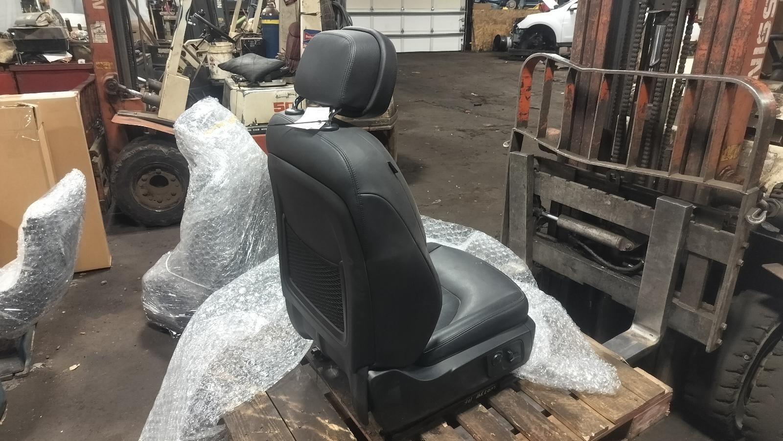 Used Seat Front fits: 2020 Maserati LEVANTE  Grade B