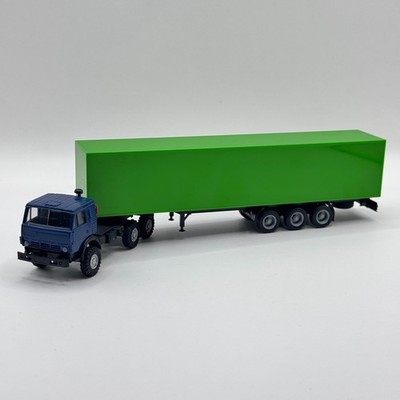 KAMAZ Classic Truck - Blue Cab with Green Box Semi-Trailer - Maßstab 1:87 H0