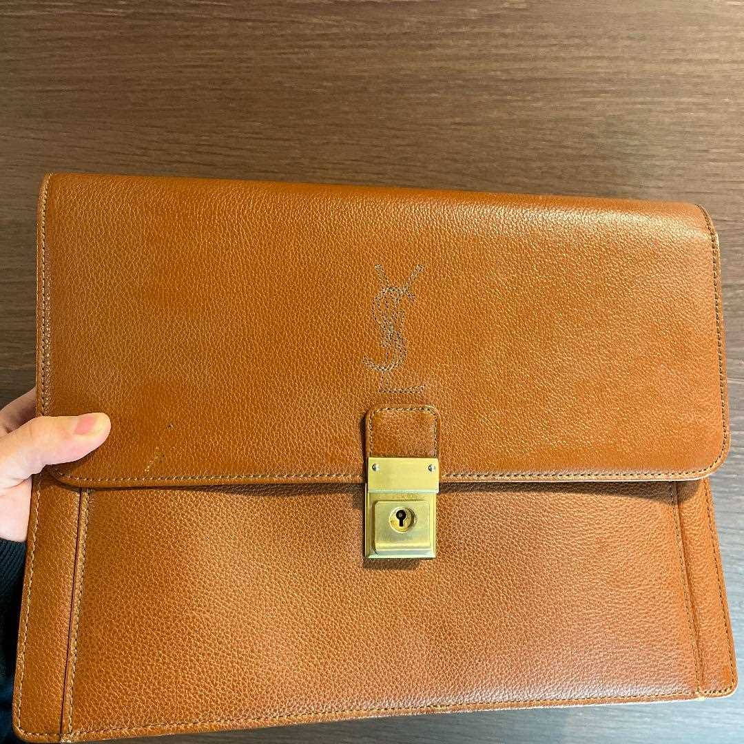 Borsa a tracolla frizione YSL Yves Saint Laurent Saint Laurent usata dal Giappone