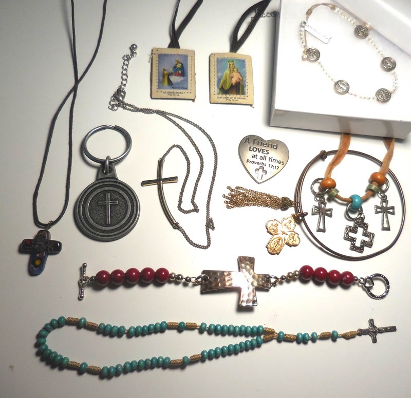 Vintage Lot of 10 pc Religion Christianity Cross Bracelet Rosary Pendant Icons