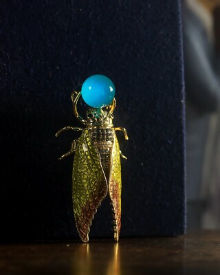 Petite Broche Art Déco Dorée Insecte Cigale Avec Perle D'amazonite - Style Vintage XZ16