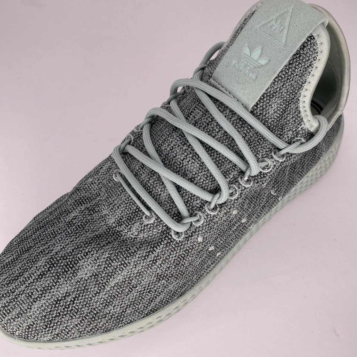 Adidas MINT Pharrell Williams Women s Size 7.5 Or 39 1 3 Mint
