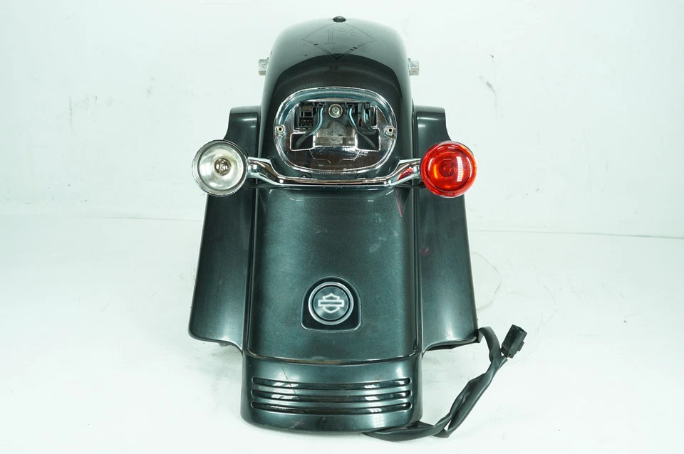 2005 Harley Touring FLTRI Road Glide OEM Rear Wheel Fender & Turn Signals Bar - Image 2 of 4