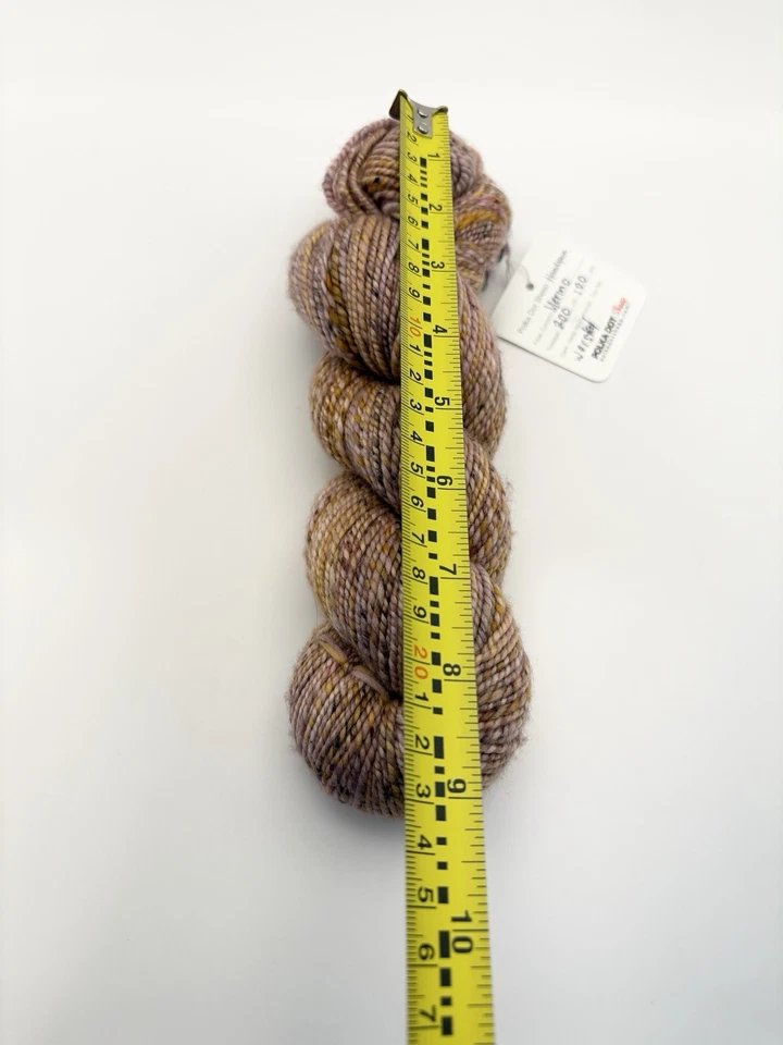 Hilo de oveja a lunares hilado a mano Worsted 100 % lila merino oro rosa pálido 200 yd Foto 3 de 4