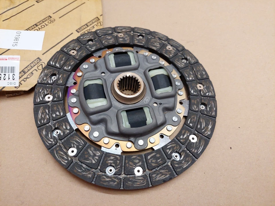 Toyota Yaris 1.3 Mk3 Clutch Disc Plate 2011-2017 3125012393 Genuine NEW - Image 3 of 4