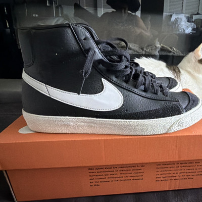 Nike Blazer Mid '77 Vintage Black/Sail Mid Top Leather Sneaker BQ6806-002