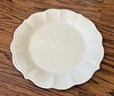 1 Pioneer Woman Ivory Paige Linen 10.25" Scalloped Dinner Plate Linen Plate S3