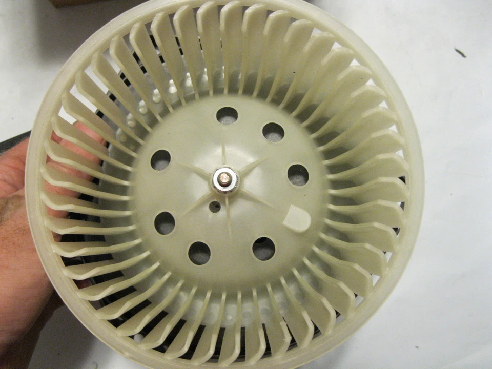 HVAC Blower Motor Parts Master 75744 Foto 2 de 4
