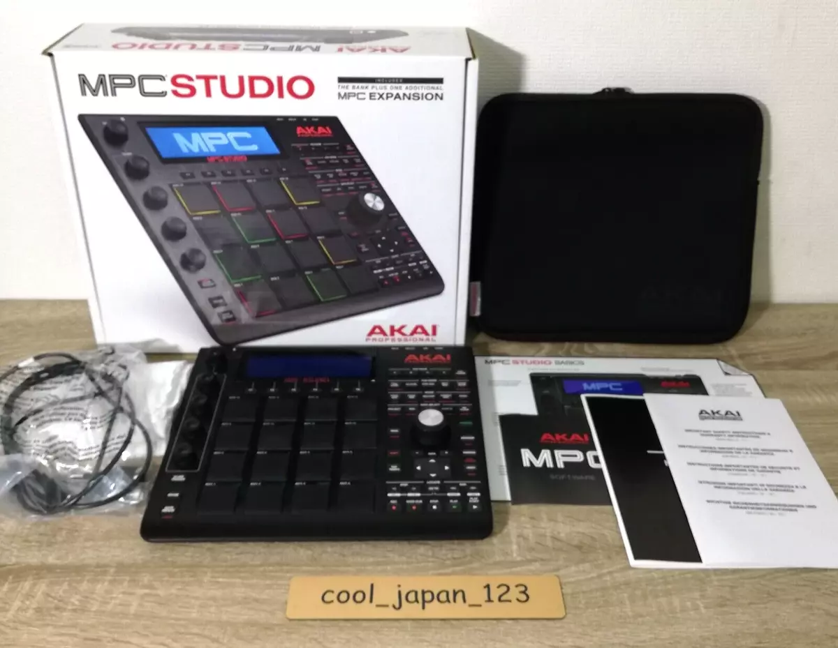 AKAI Professional MPC Studio MIDI Interface - Black In Soft Case W/ Manuals