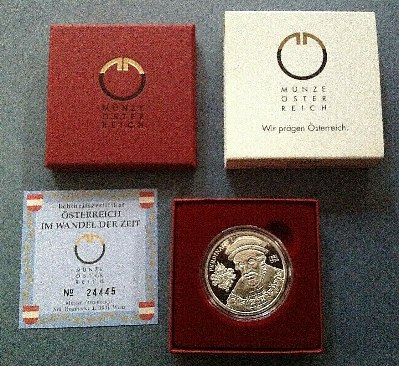 Foto 1 di 6