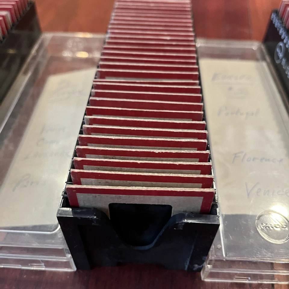 Lote 90 Diapositivas 35mm Años 50 Catalogadas Vacaciones Europeas - Celebridad Política Foto 4 de 4