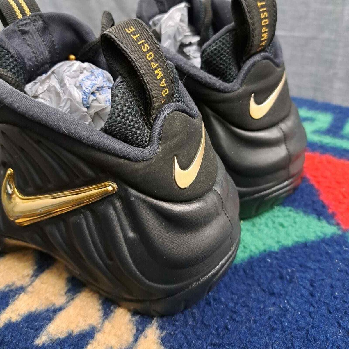 Nike Air Foamposite Pro Men Size 7.5 Black Metallic Gold