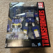 Hasbro Transformers Generations Titans Return Soundwave And Soundblaster Action