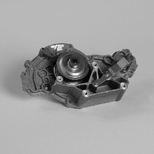 Pompe à eau Porsche 928