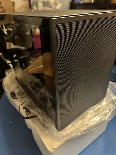 NZXT H5 Flow RGB Mid Tower Case - Black