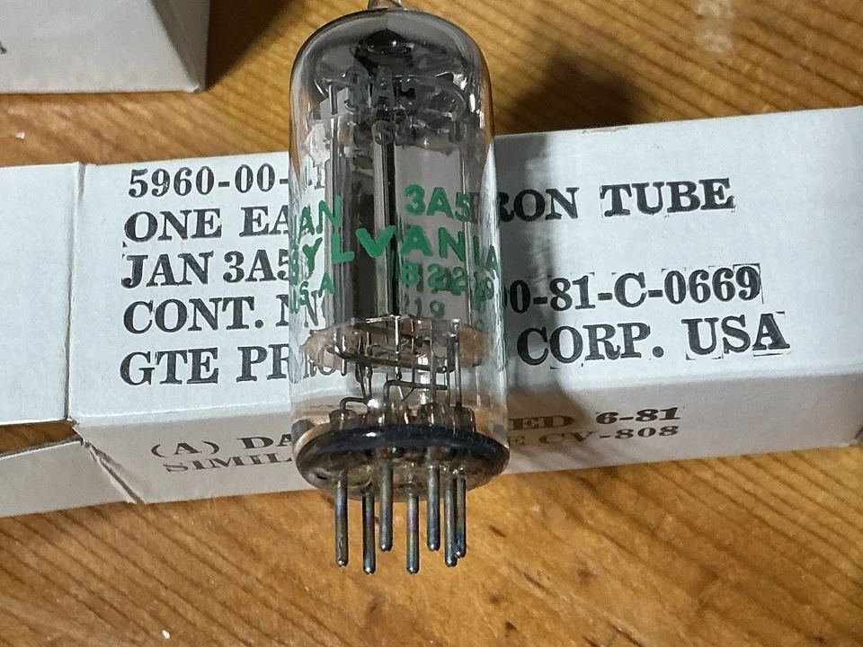 10 NOS JAN-3A5 SYLVANIA Electron Vacuum Tube Black Plate 1981 Date Match & BOXES - Image 2 of 4