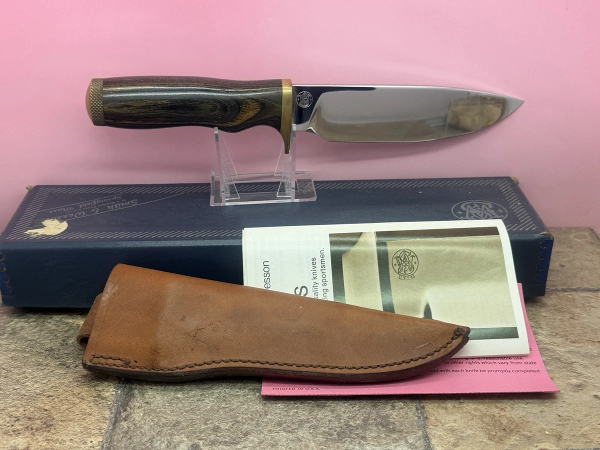 Smith & Wesson Wood Handle Collectible Modern Factory Manufactured 