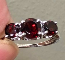    Sterling GARNET Three Gemstone Ring Size 8 Beautiful Classic 925  