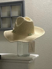 Universal Threads Woman’s Woven Straw Hat Adjustable Size S-M 100% Paper/Papel