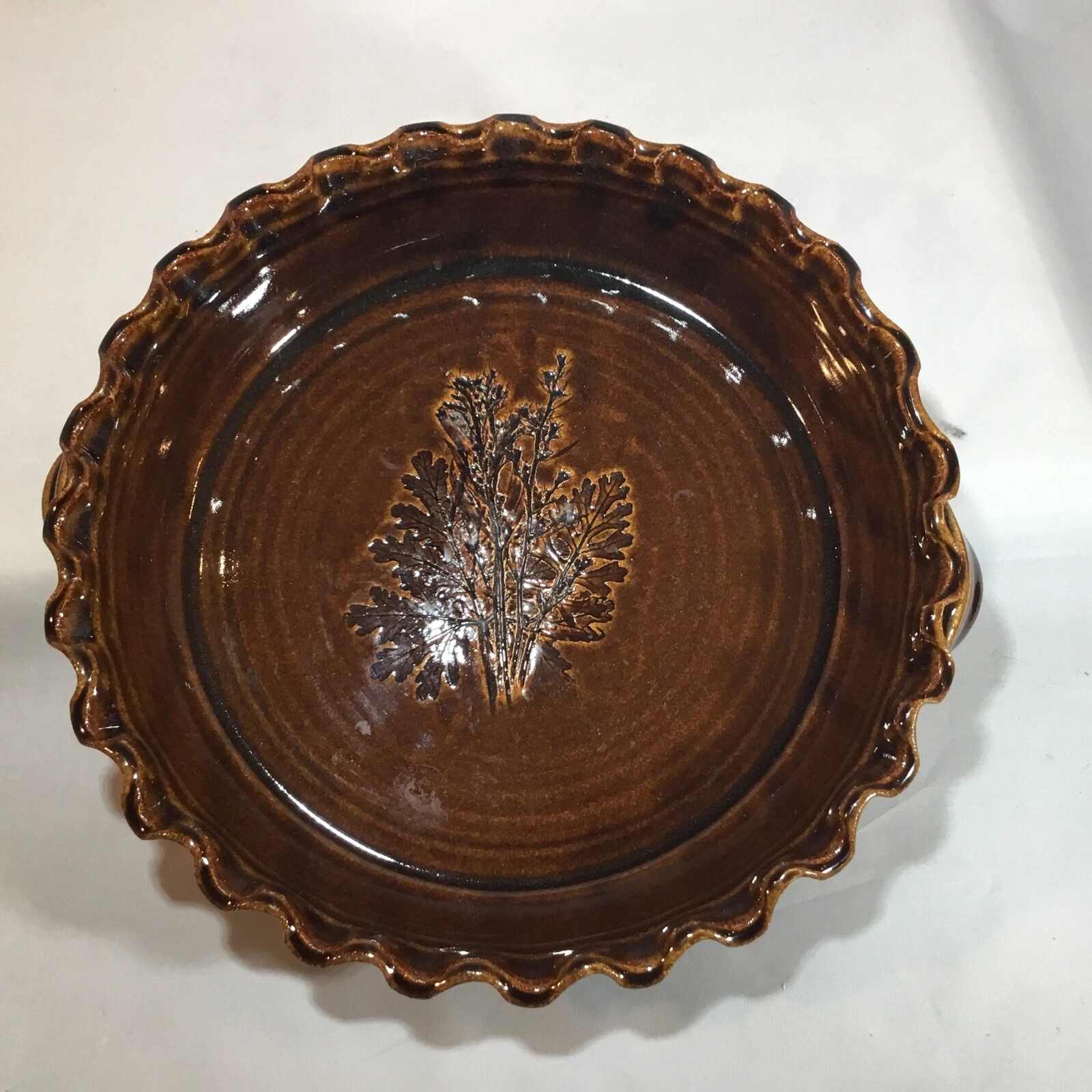 BLUE MOON Pottery Vermont Hand Turned Stoneware 10-1/2” PIE DISH w Incised Ferns
