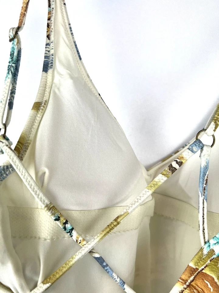 Traje de baño de una pieza Rip Curl para mujer con cuello en V espalda baja talla XS Foto 3 de 4