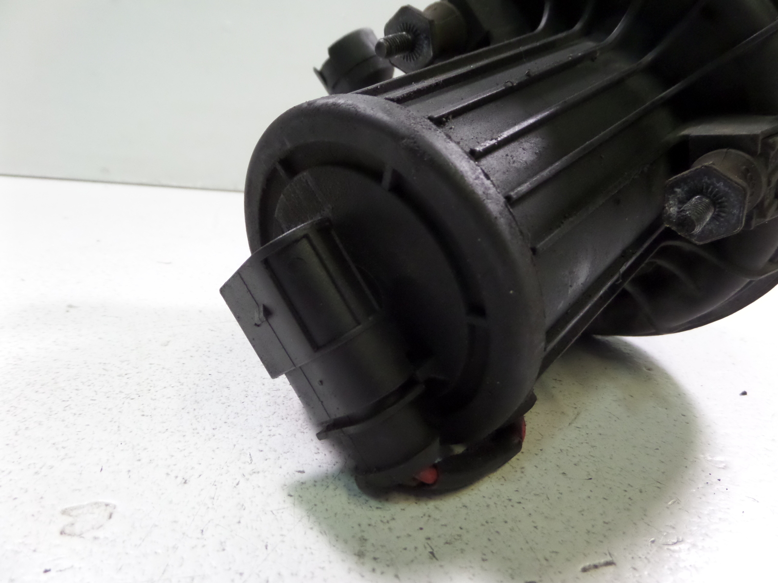 0005 VW Jetta Golf MK4 VR6 2.8 Secondary Air Pump 022131083B 120K