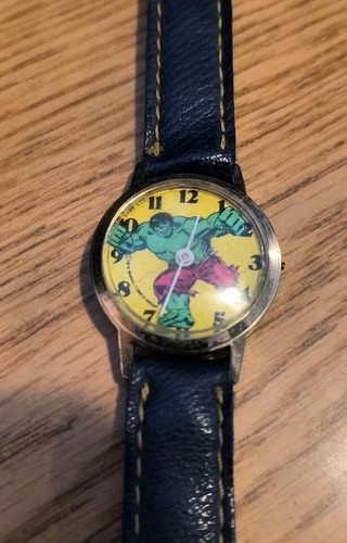 DABS & CO. Vintage 1978 Incredibile orologio e cinturino per bambini Hulk carica fumetto Marvel - Foto 2 di 10