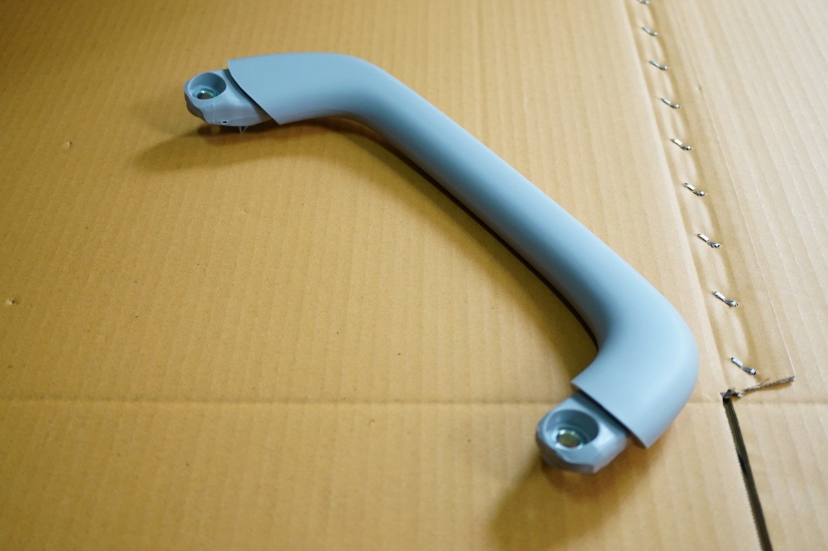 HANDLE GRIP PILLAR ASSIST With SET 74680-0K010-B0 REVO NEW