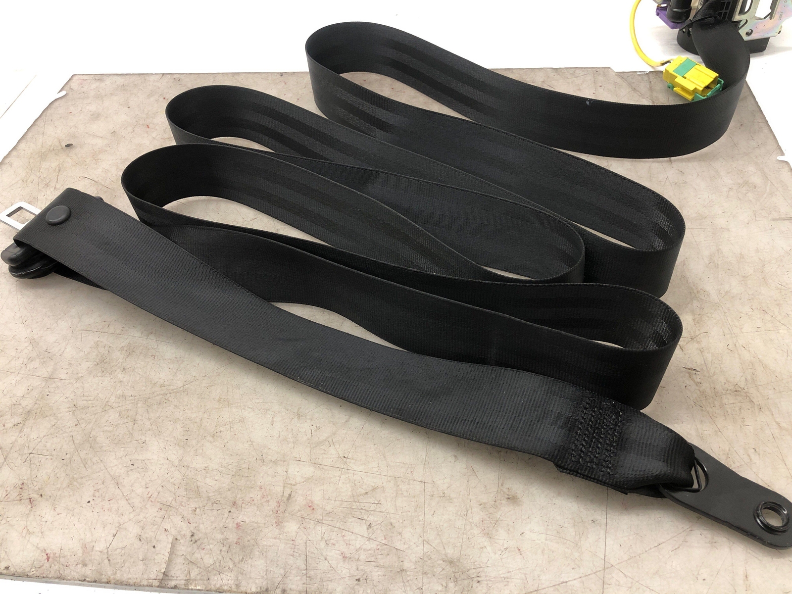 2006-2012 BENTLEY CONTINENTAL OEM FRONT RIGHT SEAT BELT RETRACTOR 3W5857706