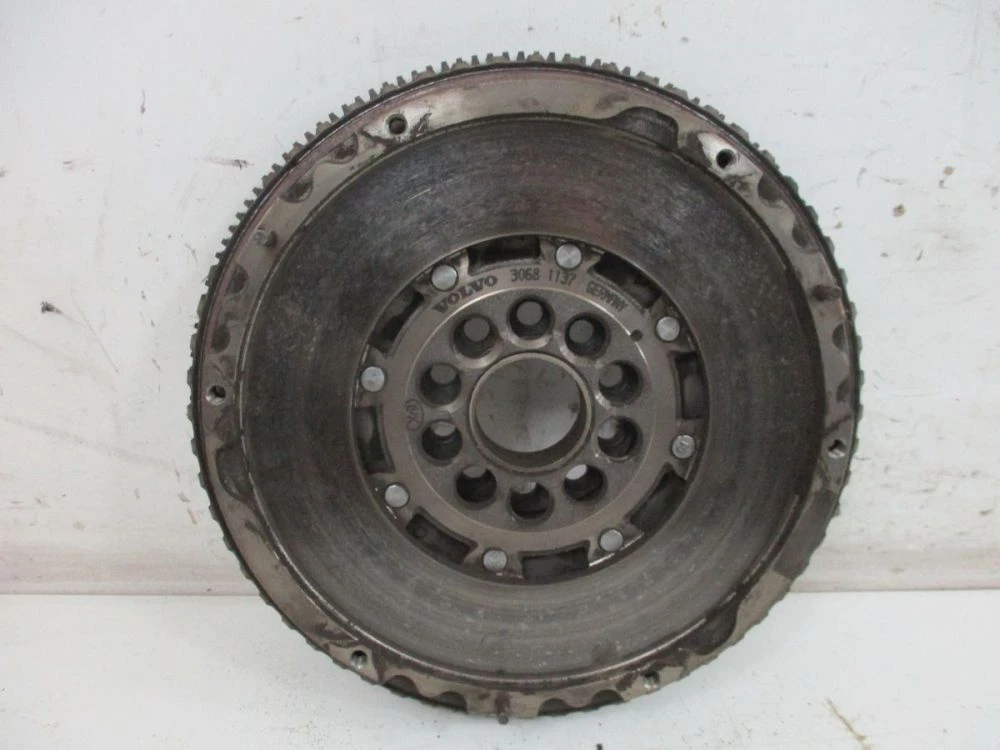 Dual Mass Flywheel Volvo S40 II Ms T5 AWD 30681137 eBay