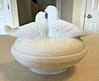 Vintage Westmoreland Milk Glass Kissing Lovebirds Covered Candy Dish