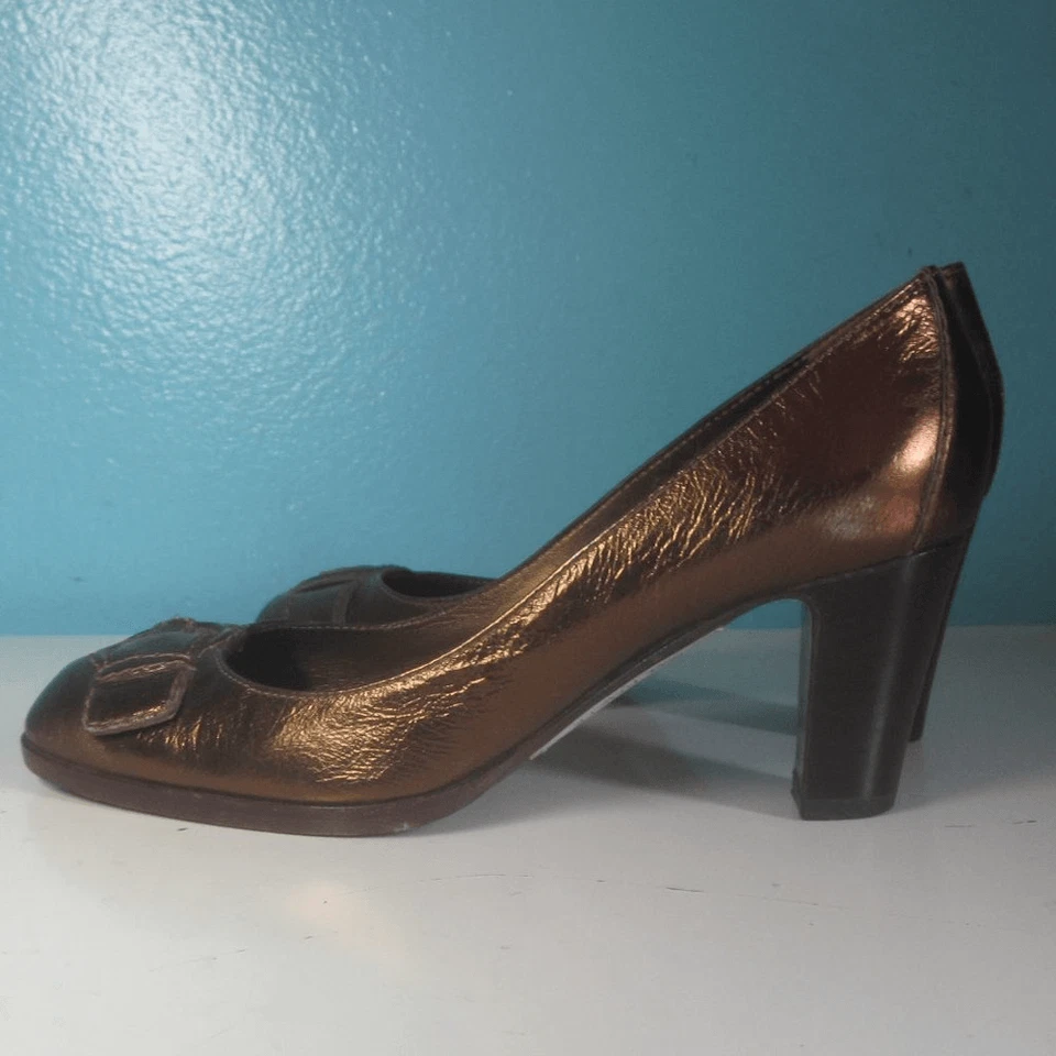 Tacones Sergio Rossi para mujer talla 37 EE. UU. 6,5 cuero bronce metálico diseñador 2,5" Foto 3 de 4