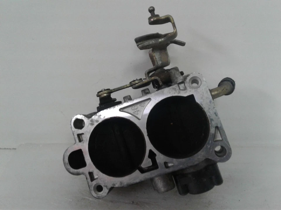 Used Fuel Injection Throttle Body fits: 1998  Lincoln continental Throttl Foto 3 de 4