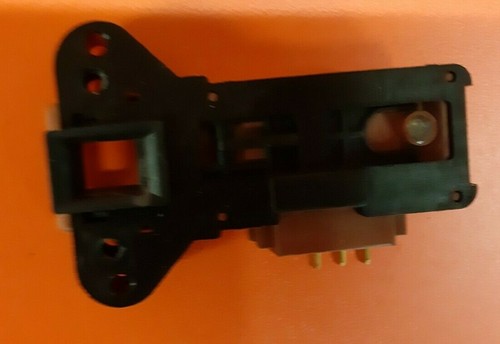 Waschmaschine BEKO WM7110W Türschloss
