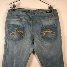 Akademicks Women's SIze 34 Denim Capri Jeans Distressed W 36 x L 23 