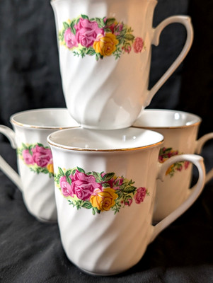 Regent China  English Rose  Floral Cofee Tea Mugs Cups Set of 4 Gold Rim
