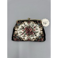Vintage La Regale Clutch Coin Purse Floral Needlepoint Design Kiss Lock Clasp