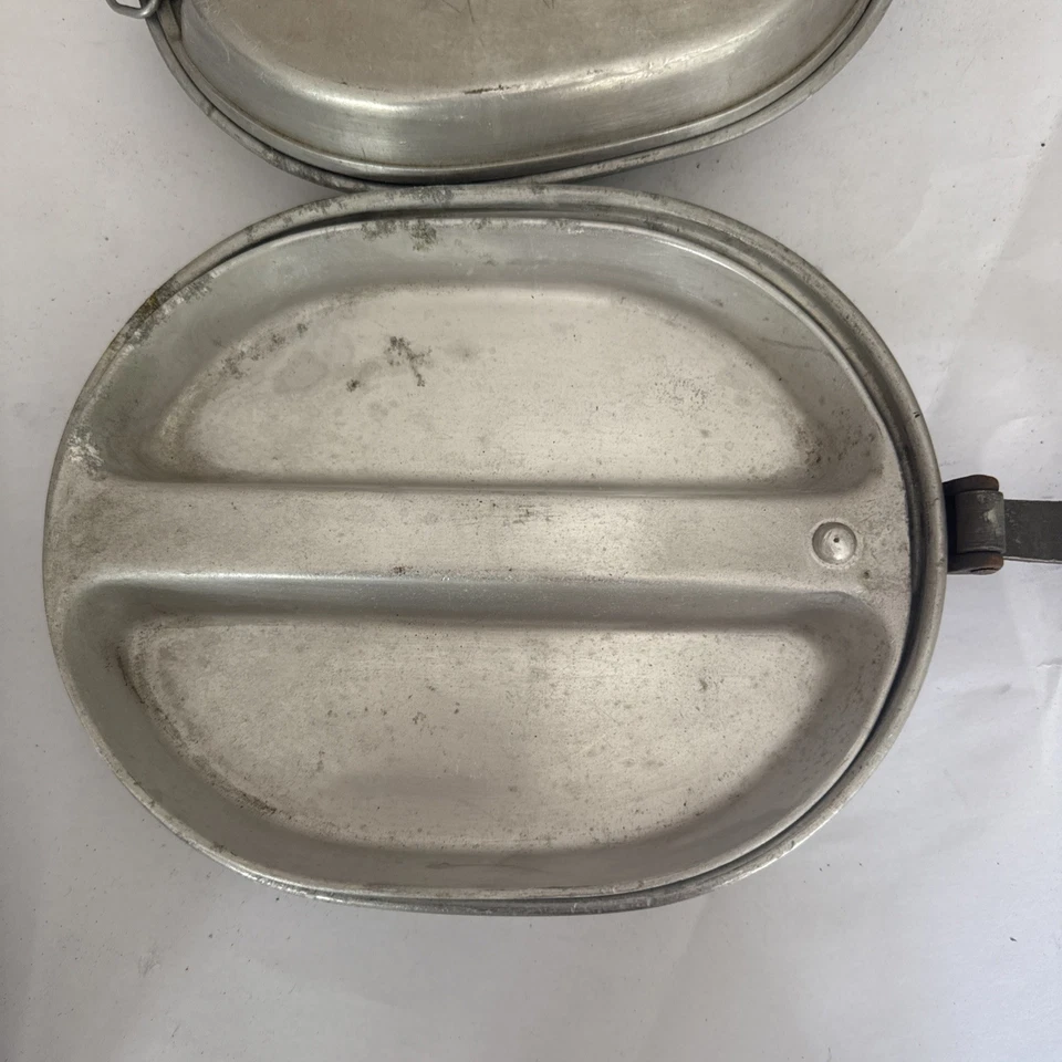 1982 Military US Army Mess Kit Marked SMP 18789-1982 set of two   - Image 2 of 4