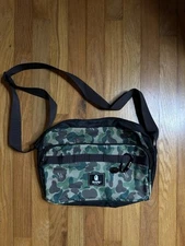 BAPE A Bathing Ape Cross Body Green Camo Crossbody/Shoulder Bag + Keychain 