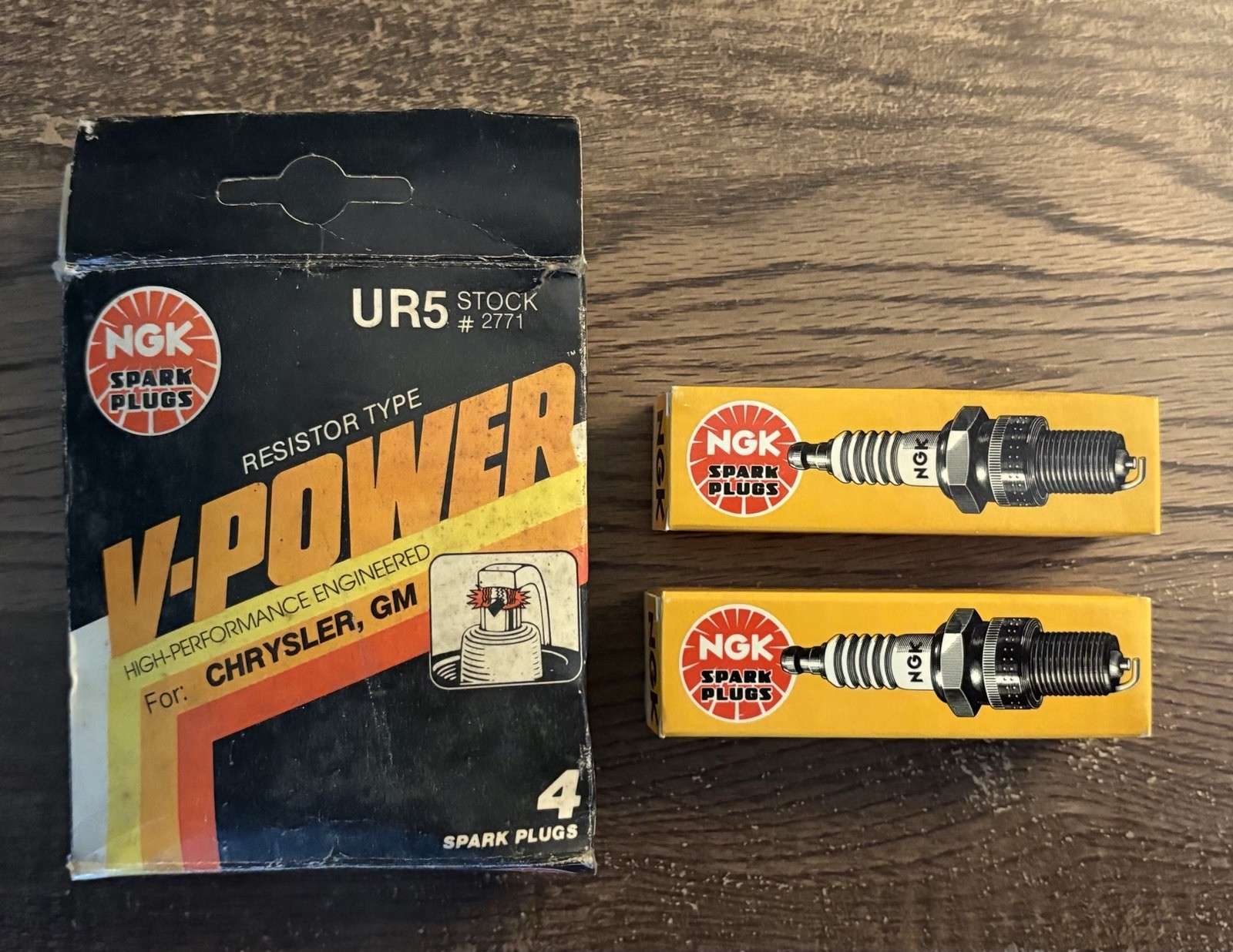 Brand New NGK 2771 V-Power Spark Plug UR5 - 2 Packs