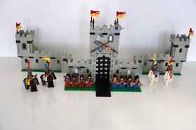 Lego Castle 6080 Lion Knights:King's Castle Complete/Instructions