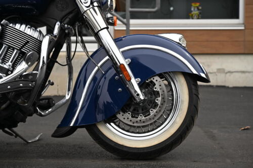 2014 Indian Motorcycle Chief Classic Springfield Blue - Picture 3 of 40