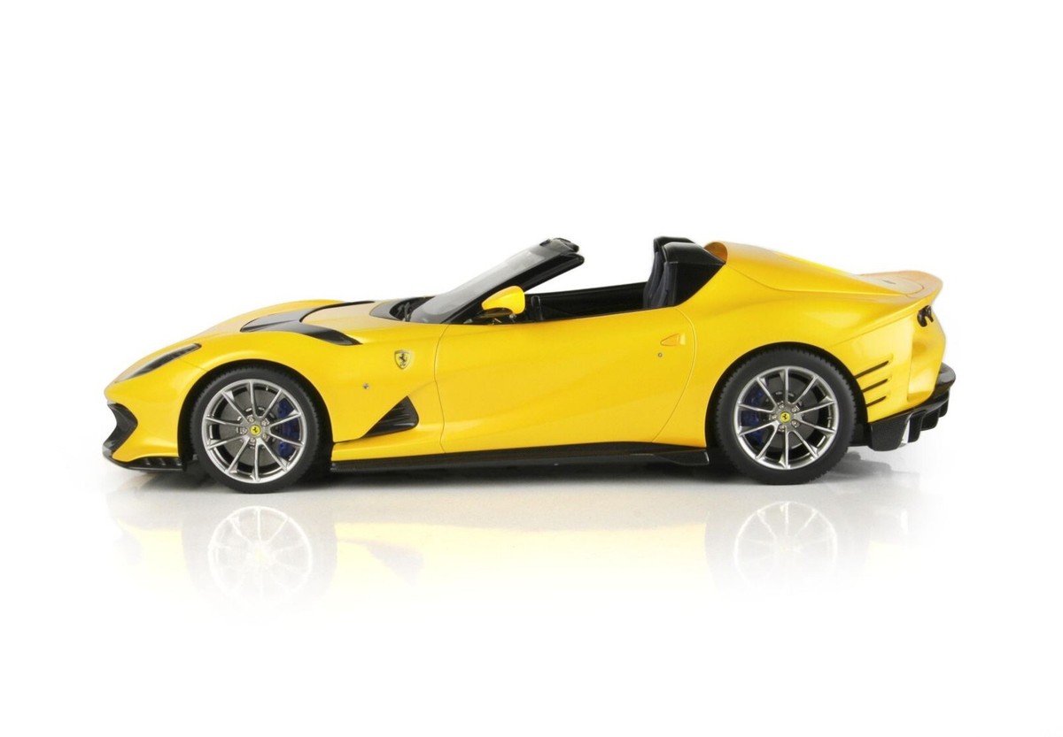 Ferrari 812 Competizione ミニカー 1/18 BBR 1/18 BBR 2021 Ferrari 812 Competizione (Red Corsa 322 With