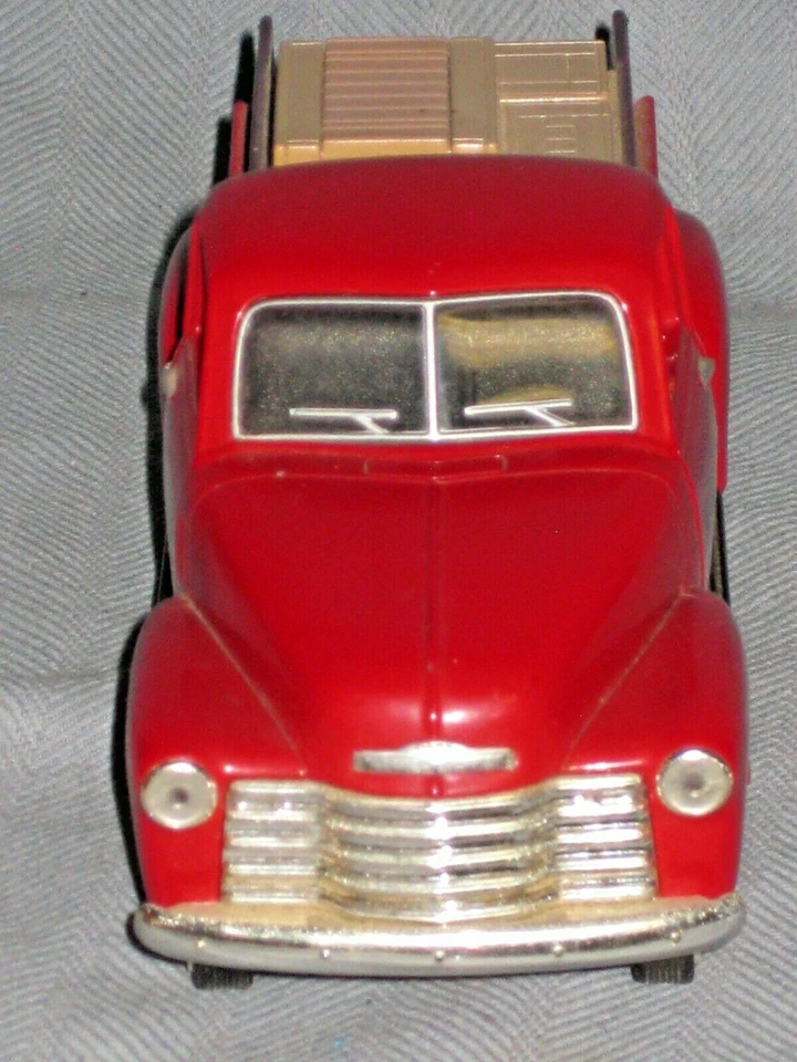 Camión de trabajo Chevrolet 1950 clásico rojo ferretería True Value Anza California  Foto 4 de 4