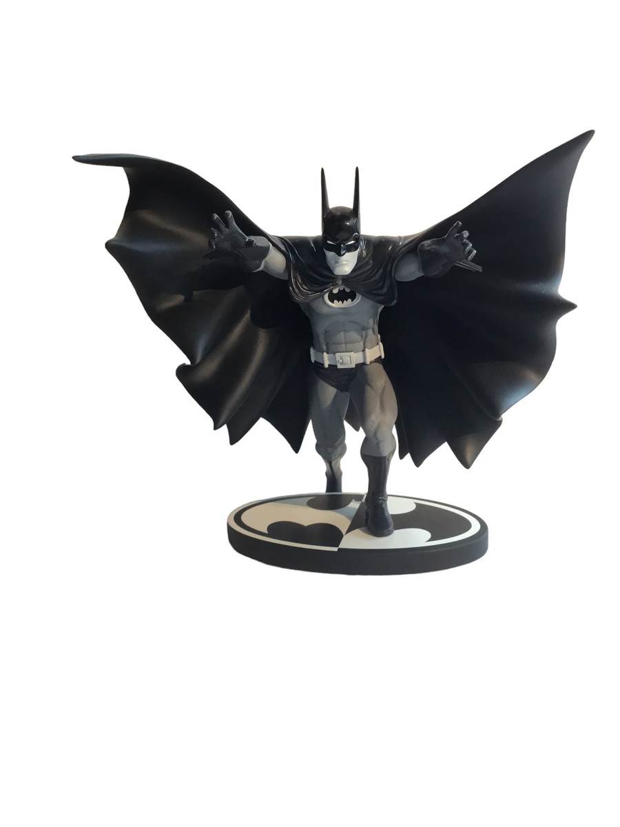 バットマン ブラック＆ホワイト スタチュー マーシャル・ロジャーズ DC Batman: Black and White Statue - designed by Marshall Rogers