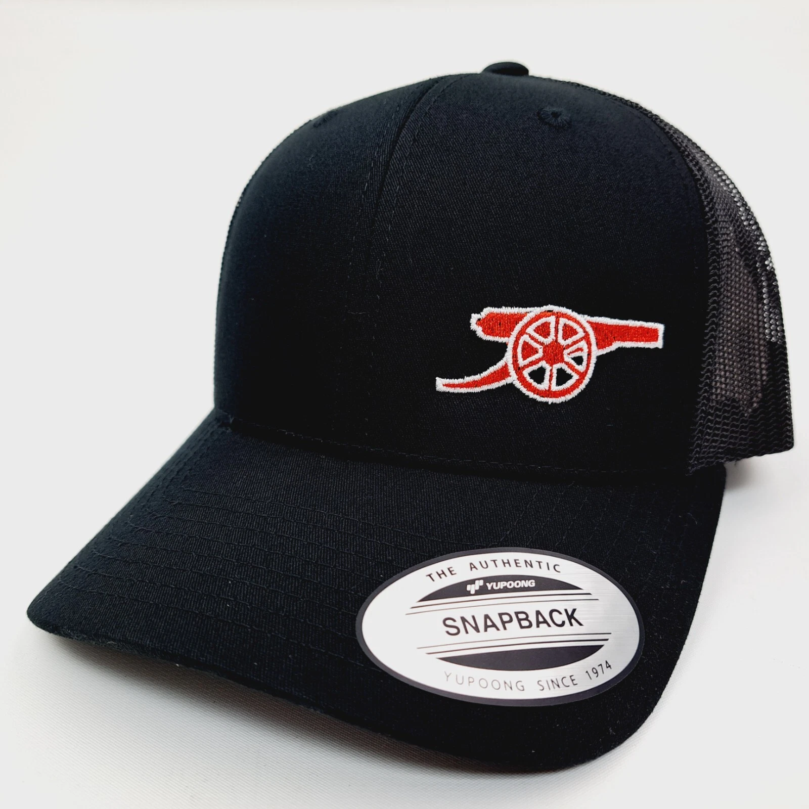 Arsenal Football Club Curved Bill Trucker Mesh Snapback Cap Hat Black